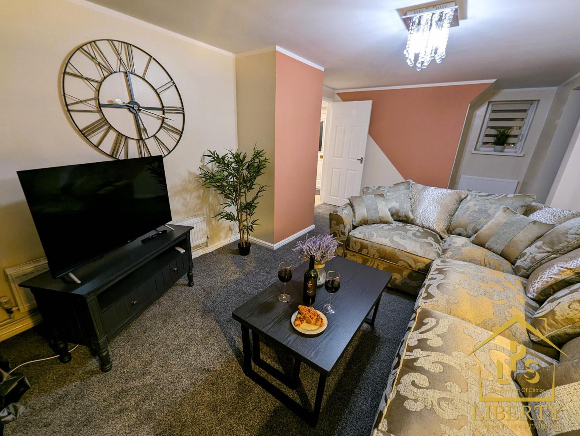 6 Guests * 4 Bedroom * Free Wi-Fi *Хантингдон Экстерьер фото